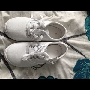 girls sneakers brand new